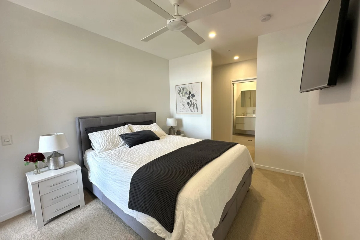 Apartment 184
