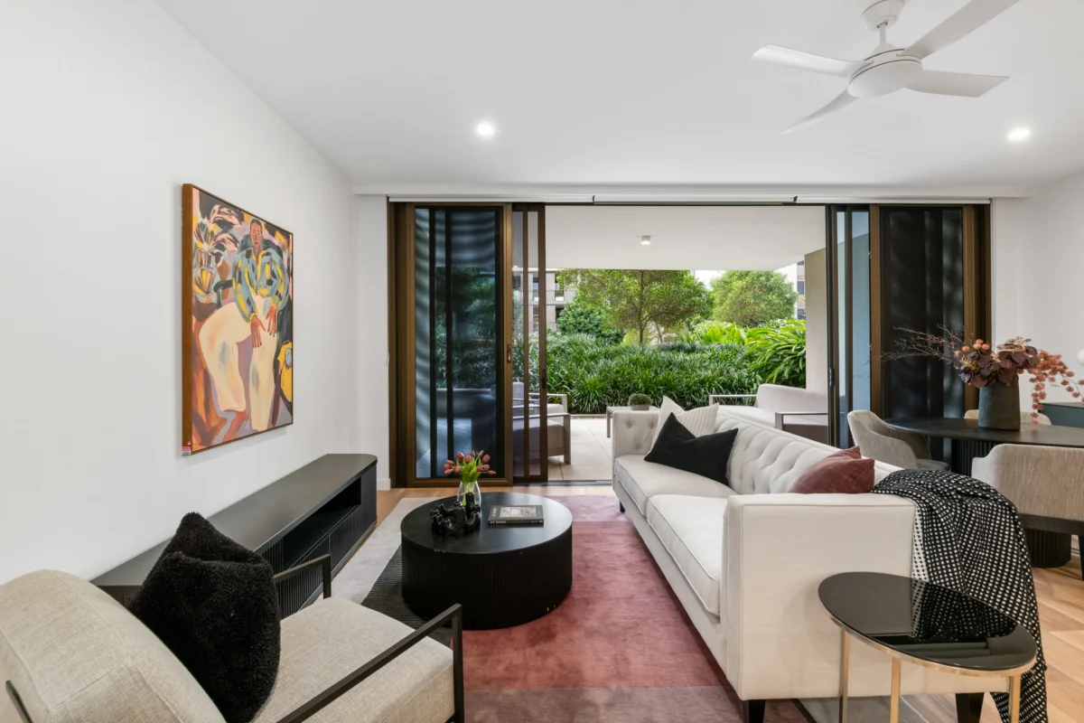 Apartment 612