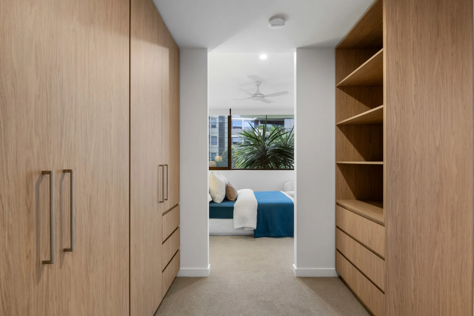 Apartment 811