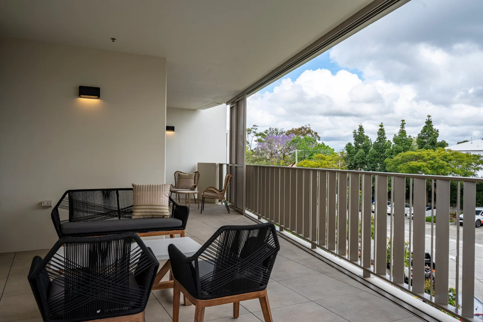 Apartment 252