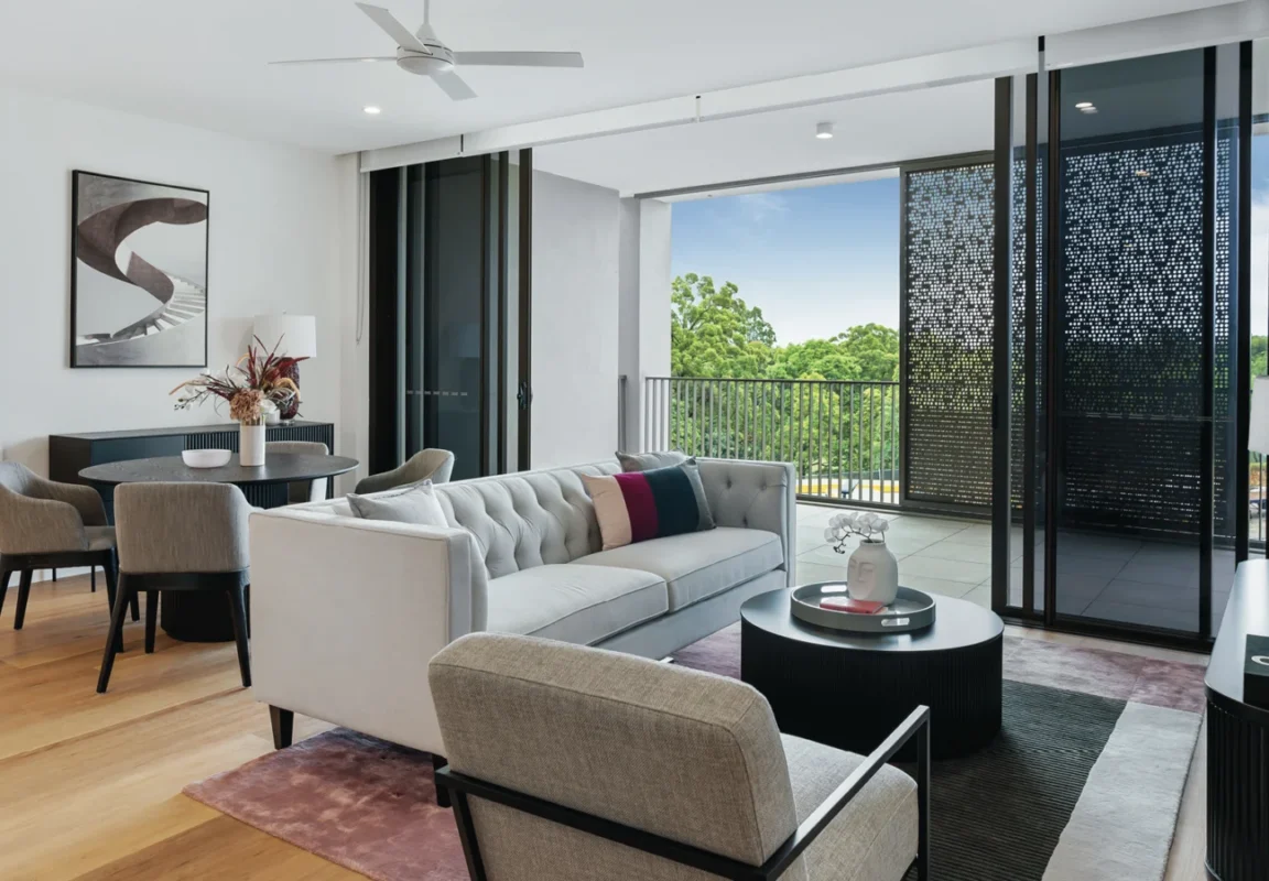Apartment 735